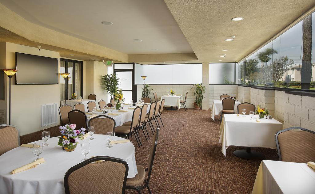 Safari Inn, A Coast Hotel Burbank Exteriér fotografie
